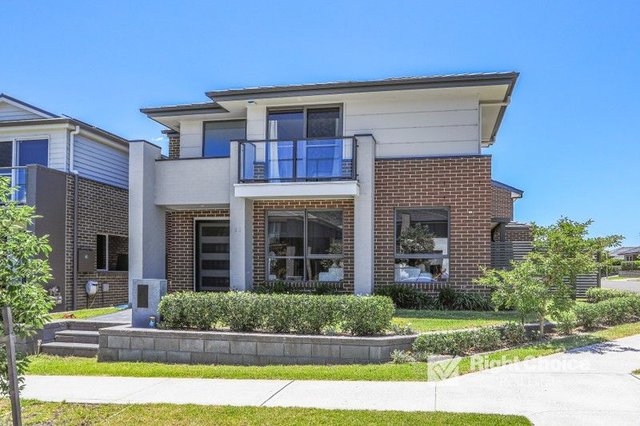 11 Narooma Street, NSW 2527