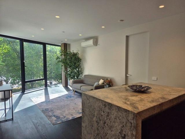 202/601 St Kilda Rd, VIC 3000
