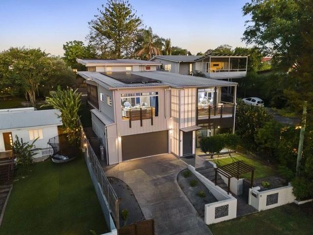 5 Yvonne Street, QLD 4104