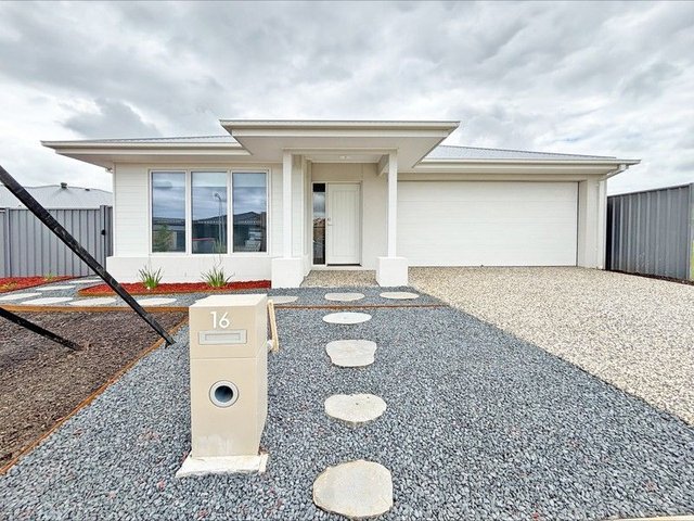 16 Rosea Street, VIC 3820