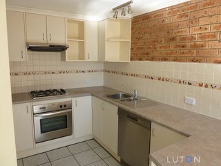 2 Kitchen.JPG