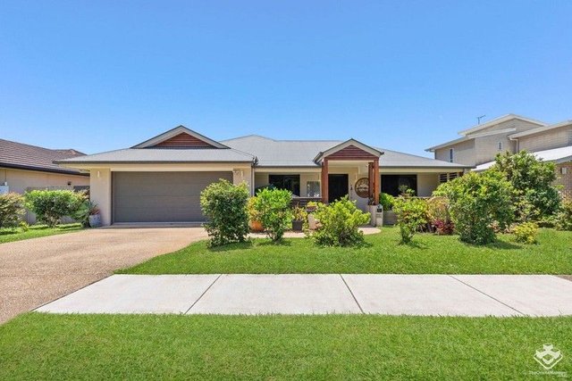 18 Willowleaf Circuit, QLD 4510