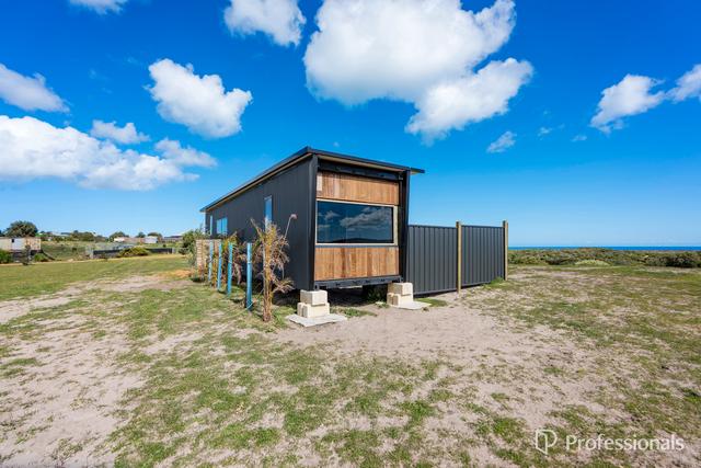37 African Reef Boulevard, WA 6532