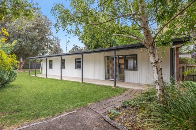 12 Heron Crescent, VIC 3227