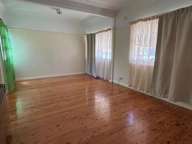 2 Mombri Street, NSW 2160