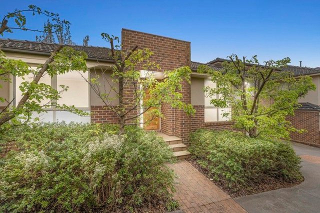 2/13 Rolls Court, VIC 3150
