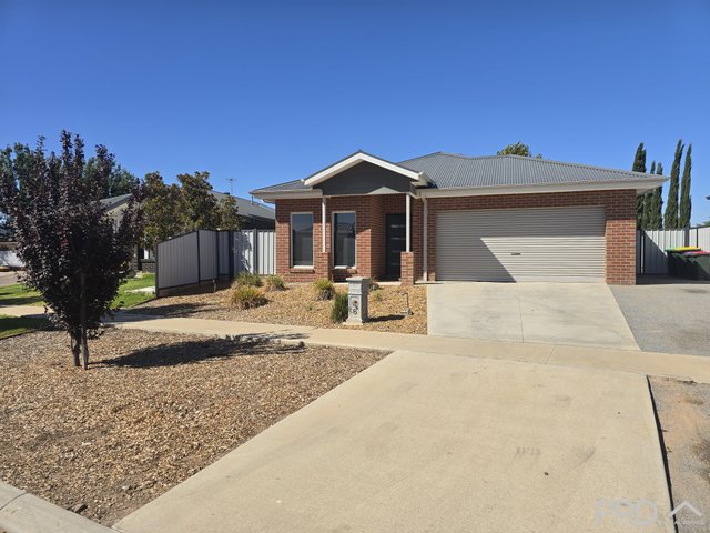 6 Kedmenec Drive, VIC 3500