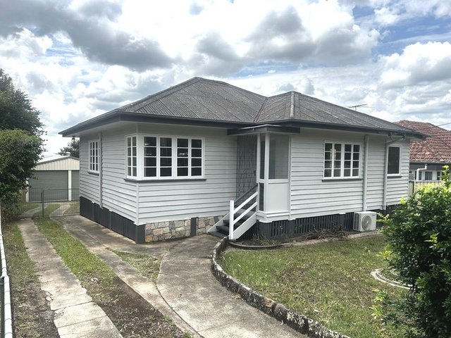 632 Cavendish Road, QLD 4121