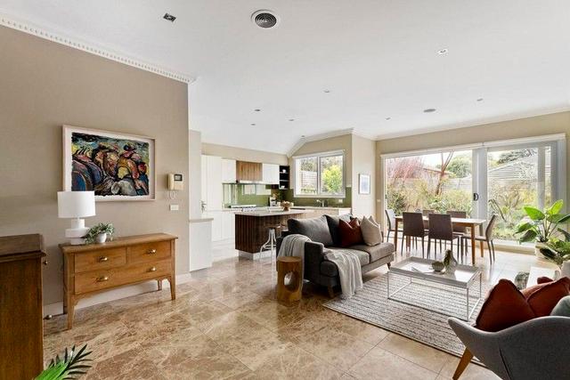 2/129 Kilby Road, VIC 3102