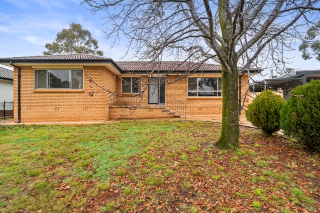 8 Davies Place, ACT 2607