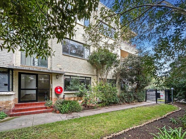 2/38 Westbury Street, VIC 3183