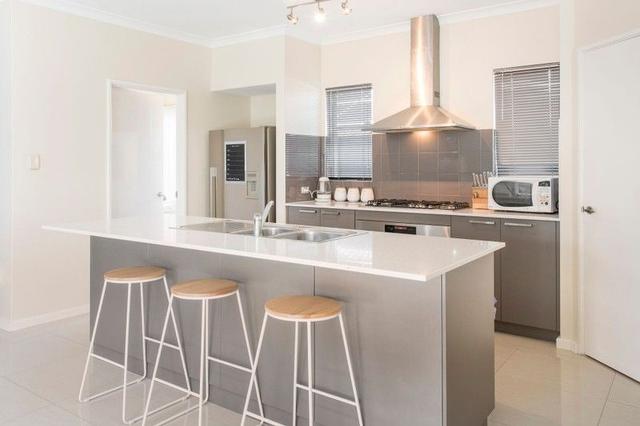 65 McLaren Avenue, WA 6164