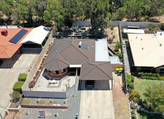 19 Bonnie Doone Grove, WA 6211