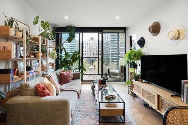 404/555 St Kilda Road, VIC 3000