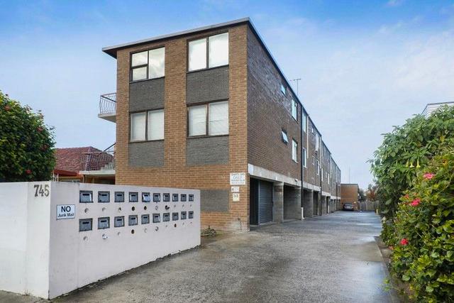 11/745 Barkly Street, VIC 3012