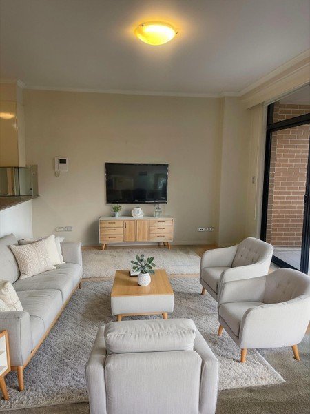 136/2 Dolphin Close, NSW 2046