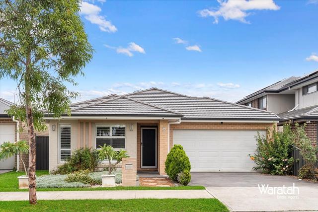 5 Milnes Parade, NSW 2765