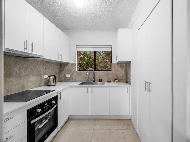 2/54-56 Warby Street, NSW 2560