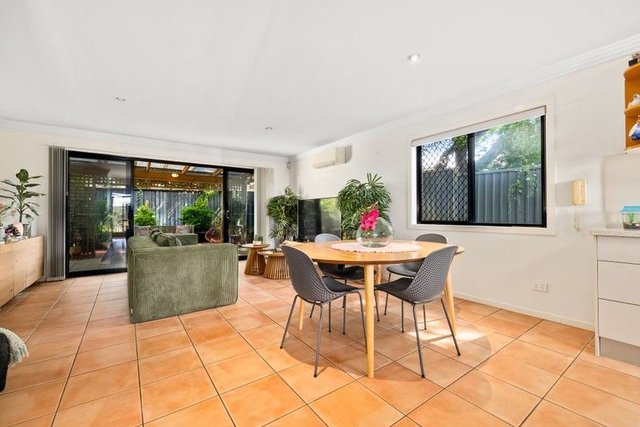 2/88 Brookfield Road, QLD 4031