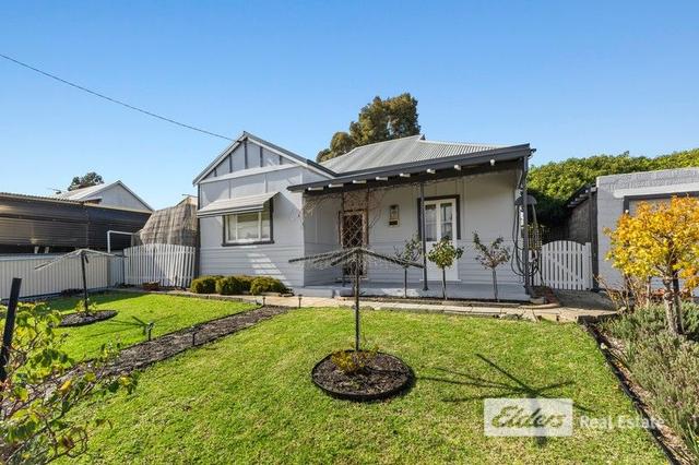 2 Holmes Street, WA 6225