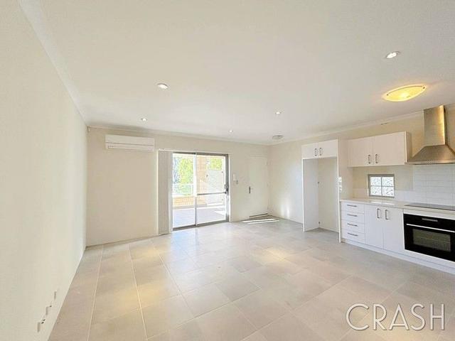 4/61 Hardey Road, WA 6104