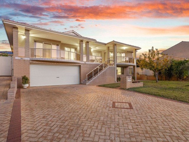 8 Rossiter Way, WA 6150