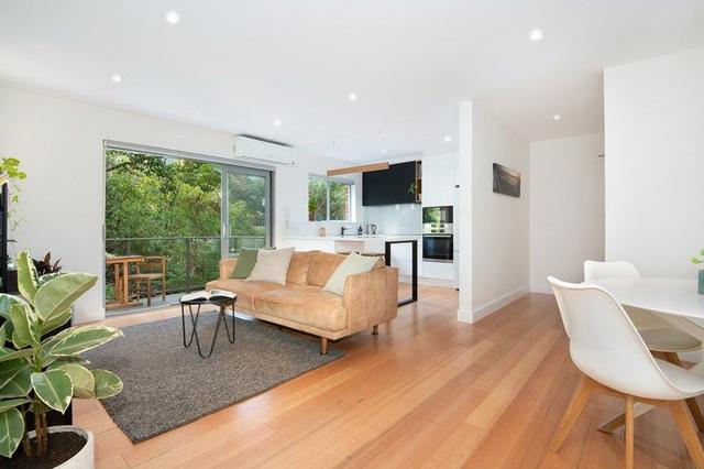 8/27a Eaton Street, NSW 2089