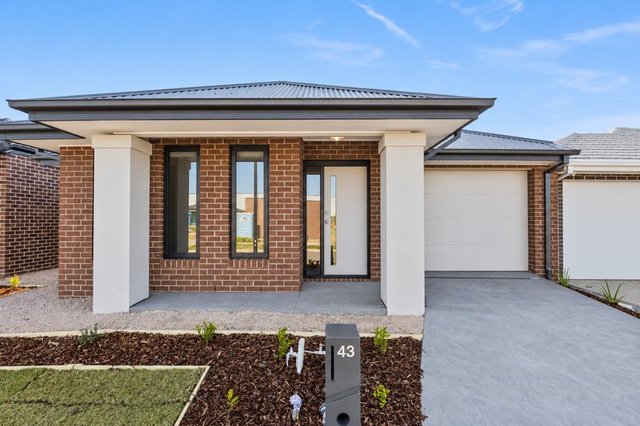43 Beveridge Circuit, VIC 3217