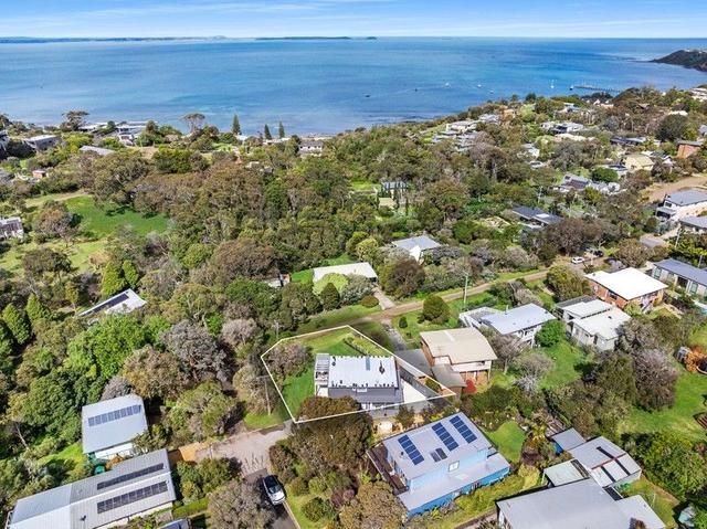 14 Coastal Drive, VIC 3929