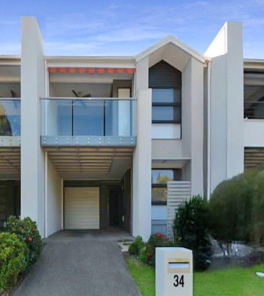 34 Daydream Crescent, QLD 4300