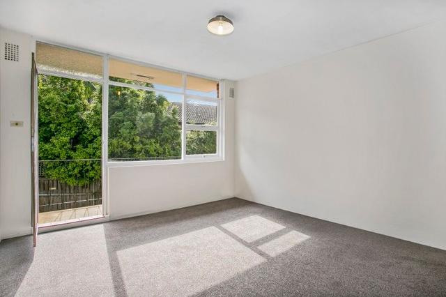 2/18 Rickard Street, NSW 2093