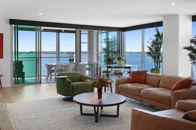 26607 Ephraim Island Parade, QLD 4216