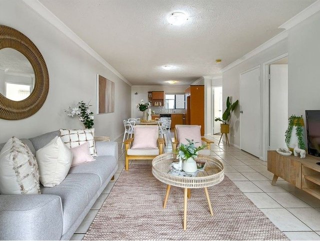 4/76 Junction Road, QLD 4011