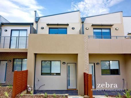 8 Demmie Mews, VIC 3975