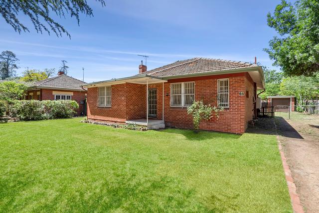 64 Currong Street North, ACT 2612