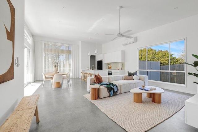 100A Ridgeway Avenue, QLD 4215