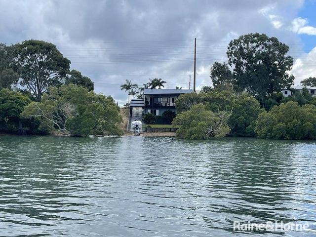 136 Canaipa Point Drive, QLD 4184