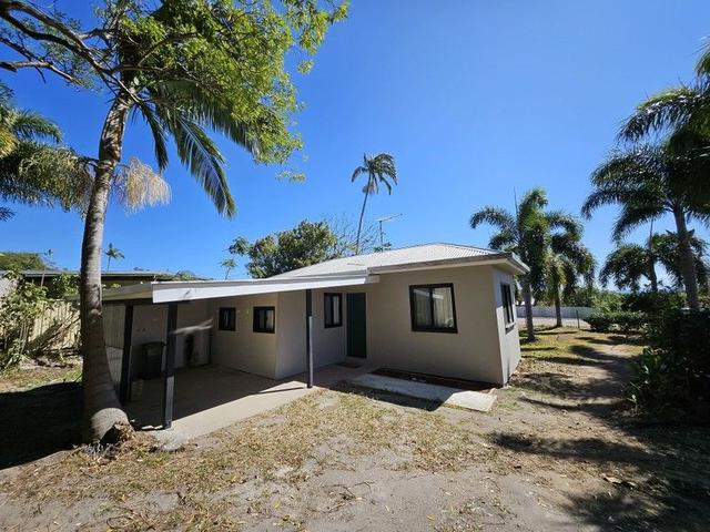 10 Hogg Street, QLD 4895