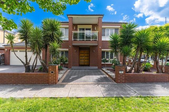 2 Sweet Briar Street, VIC 3076