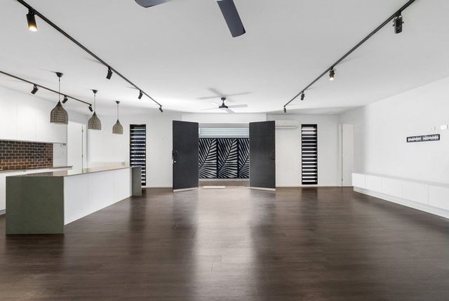 303 McLeod Street, QLD 4870