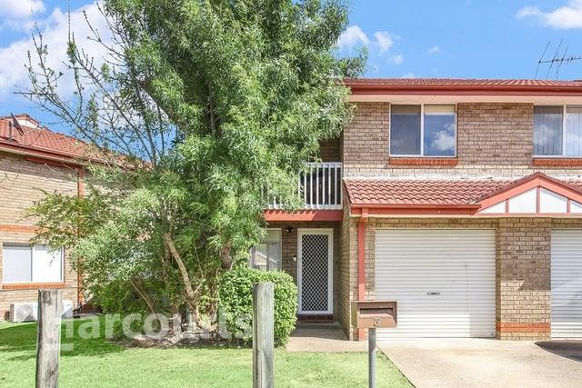 3/8 Wickfield Circuit, NSW 2560
