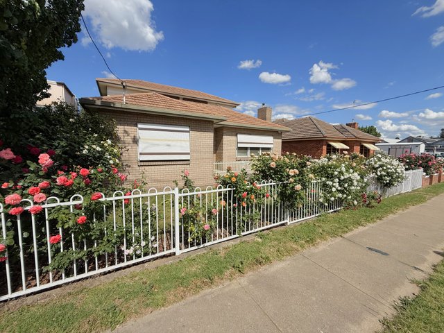 32 Clarke Street, NSW 2594