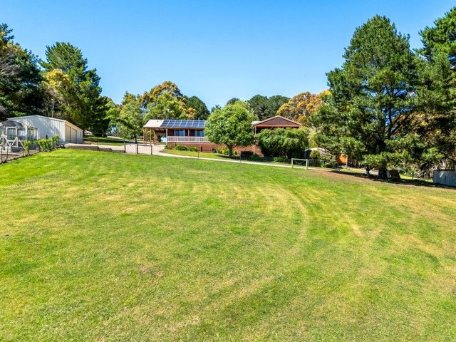 35 McIntoshs Lane (East), VIC 3352