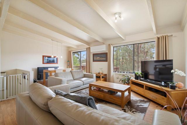 2/37 Gippsland Street, NSW 2627