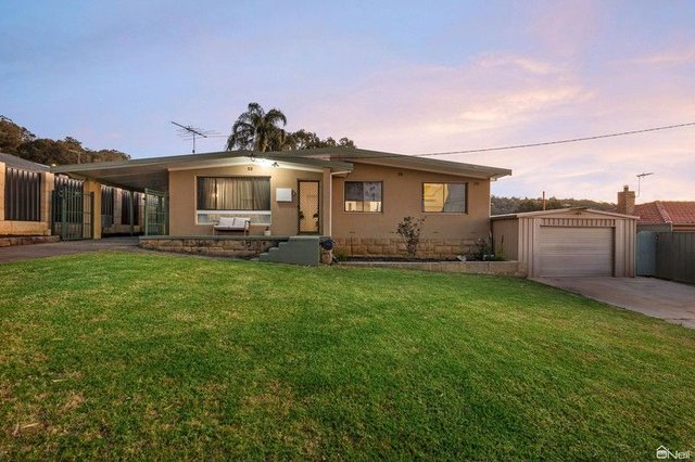 16 Travers Gardens, WA 6111