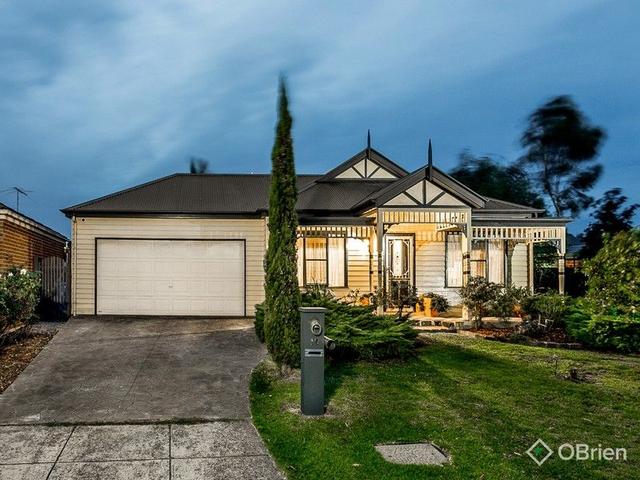 10 Darcy Niland  Crescent, VIC 3975