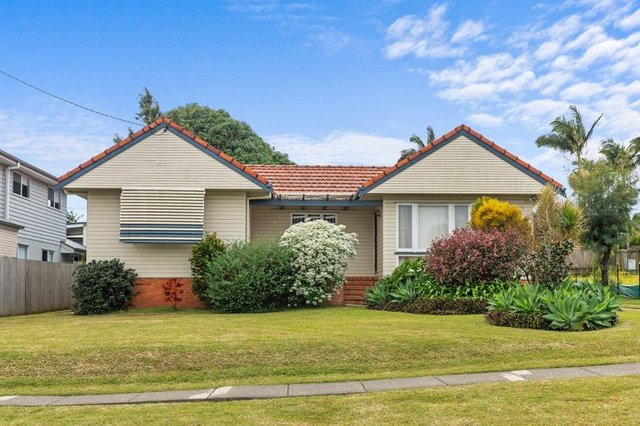 21 St Achs Street, QLD 4014