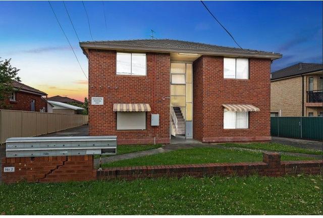 10/2 Lancelot Street, NSW 2196