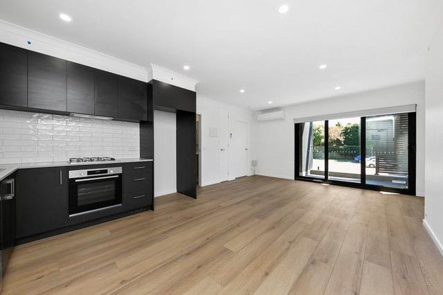 13/2 Howard Court, VIC 3168