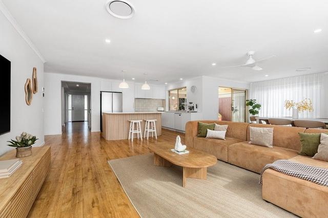 4 Foxhill Place, NSW 2486